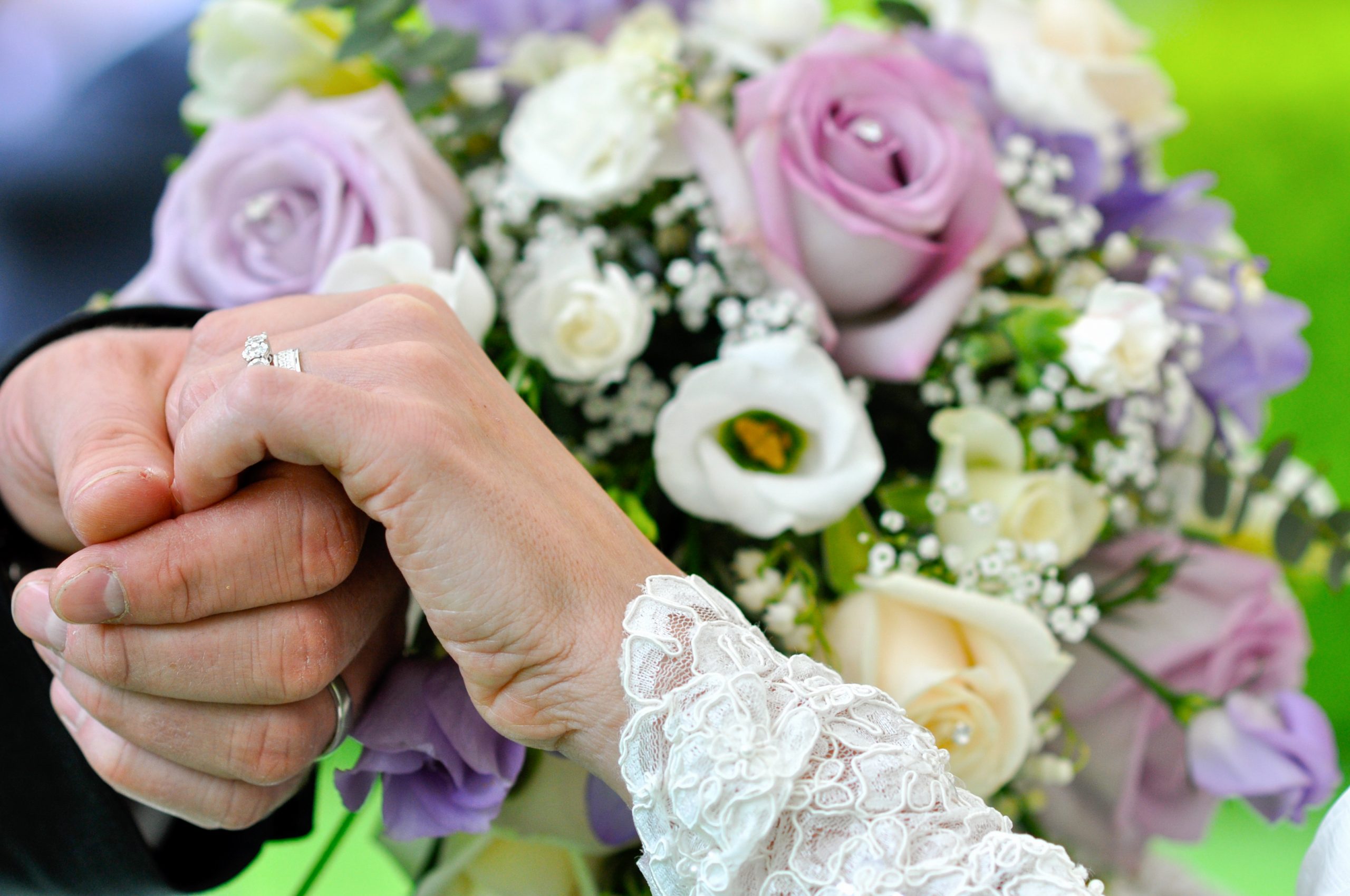 wedding hands – DSC_1936 Brief marriage undermines